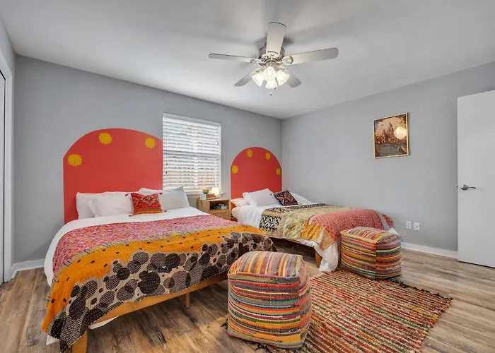 Boho Indian Oasis: 3bd - Pool - Tranquil Retreat